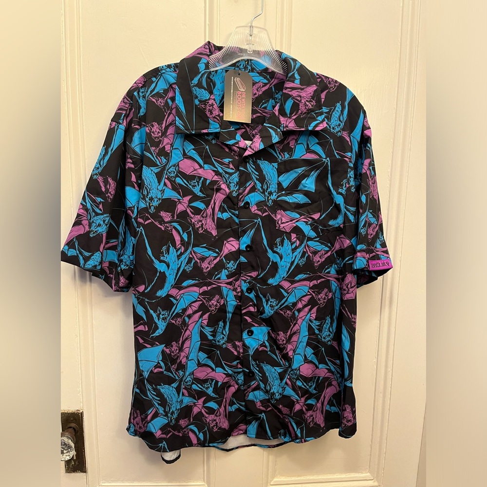 Men’s Bat Button-down
